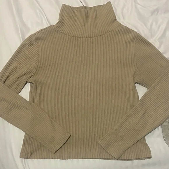 Aritzia💗Babaton Soft Ribbed Mockneck - Picture 3 of 10